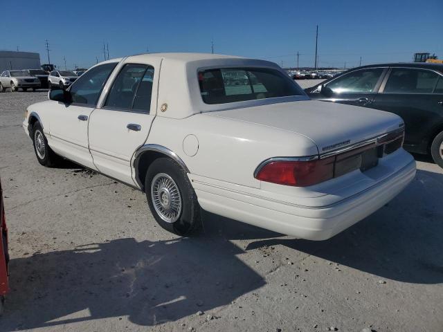 2MELM74W1VX700951 - 1997 MERCURY GRAND MARQ GS WHITE photo 2