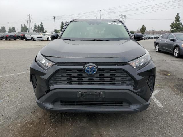 JTMMWRFV7KD013671 - 2019 TOYOTA RAV4 LE BLACK photo 5