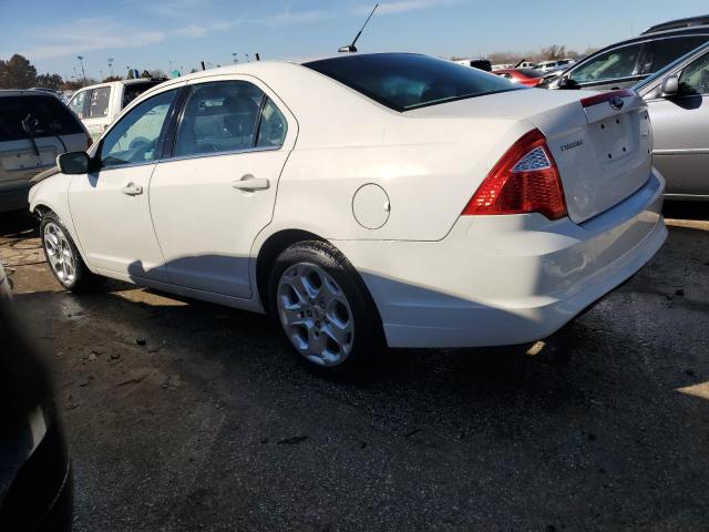 3FAHP0HA1AR157443 - 2010 FORD FUSION SE WHITE photo 2