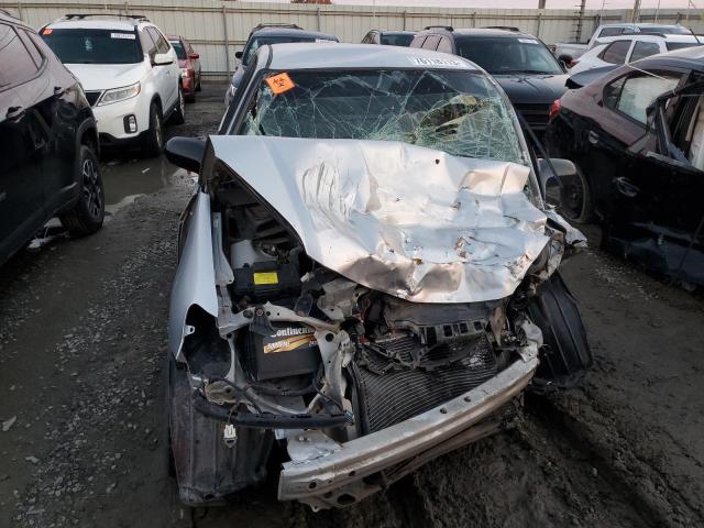 2HGES16364H635752 - 2004 HONDA CIVIC DX VP GRAY photo 5