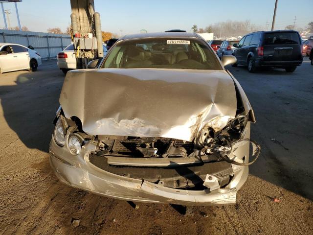 2G4WE587X61184950 - 2006 BUICK LACROSSE CXS SILVER photo 5