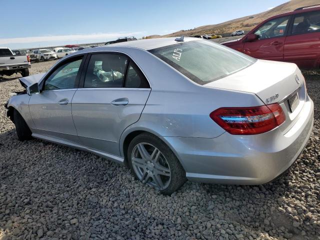 WDDHF8HB3AA127073 - 2010 MERCEDES-BENZ E 350 4MATIC SILVER photo 2