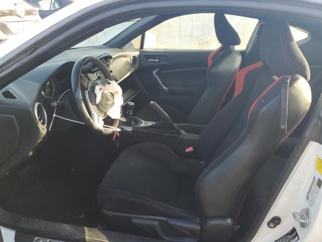 JF1ZNAA1XE9701028 - 2014 TOYOTA SCION FR-S თეთრი ფოტო 7