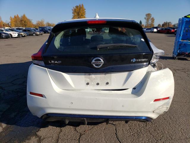 1N4AZ1BP5LC310535 - 2020 NISSAN LEAF S WHITE photo 6