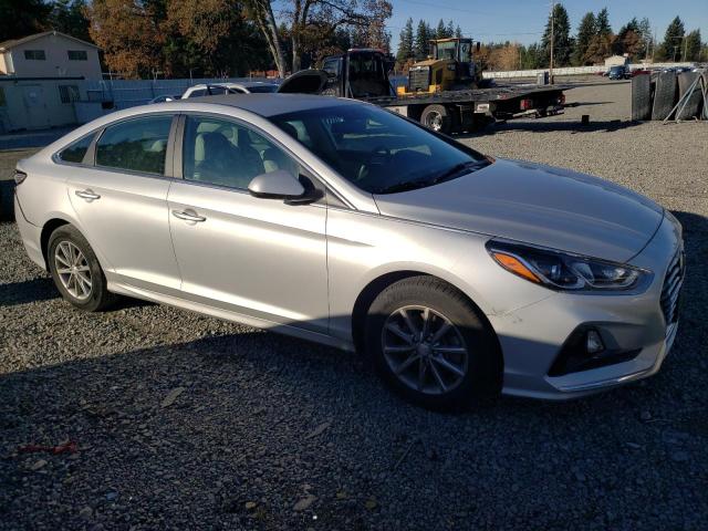 5NPE24AF3KH746880 - 2019 HYUNDAI SONATA SE SILVER photo 4