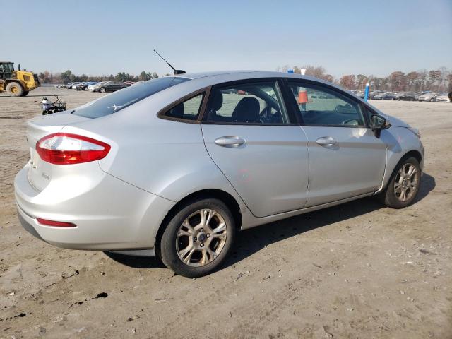 3FADP4BJ3EM127491 - 2014 FORD FIESTA SE SILVER photo 3