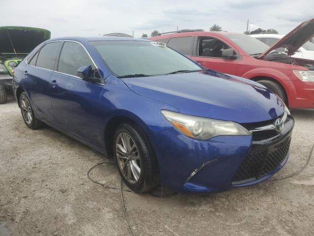 4T1BF1FK7GU584787 - 2016 TOYOTA CAMRY LE BLUE photo 4