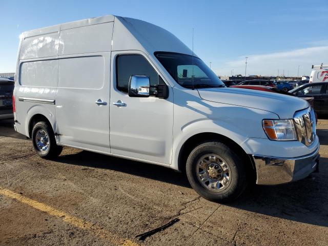 1N6AF0LY6HN811303 - 2017 NISSAN NV 2500 S WHITE photo 4