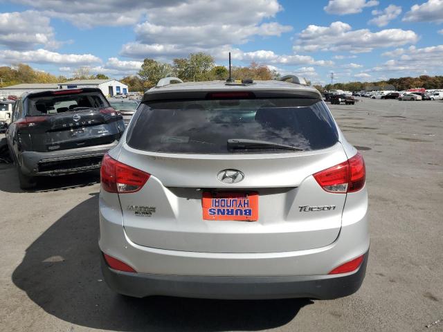 KM8JU3AC8BU136421 - 2011 HYUNDAI TUCSON GLS SILVER photo 6