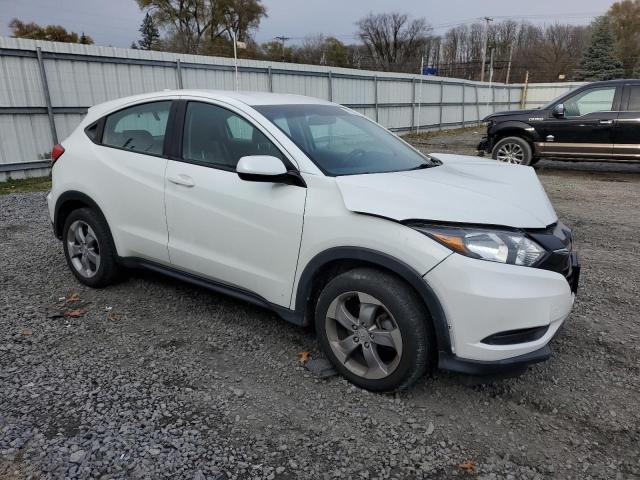 3CZRU6H39JM705935 - 2018 HONDA HR-V LX WHITE photo 4