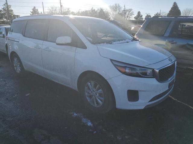 KNDMB5C17G6178718 - 2016 KIA SEDONA LX WHITE photo 4