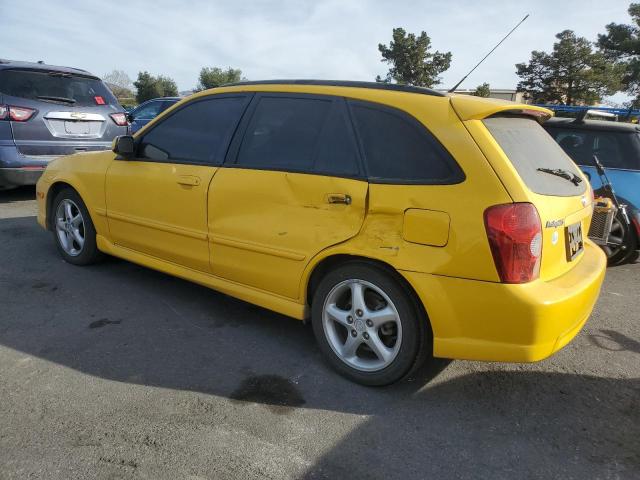 JM1BJ246521483773 - 2002 MAZDA PROTEGE PR5 YELLOW photo 2