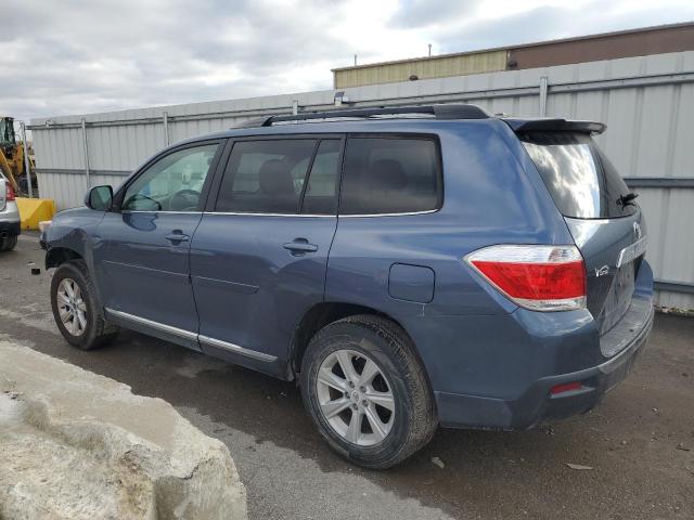 5TDZA3EH5BS013475 - 2011 TOYOTA HIGHLANDER BASE BLUE photo 2