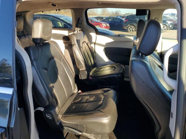 2C4RC1BG0HR590958 - 2017 CHRYSLER PACIFICA TOURING L GRAY photo 11