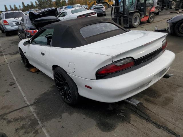 2G1FP32P4T2146365 - 1996 CHEVROLET CAMARO Z28 WHITE photo 2