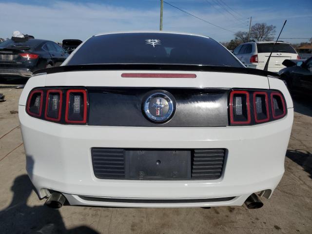 1ZVBP8AM0E5282751 - 2014 FORD MUSTANG WHITE photo 6