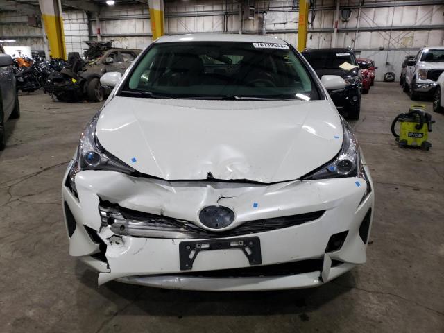 JTDKARFU8G3016041 - 2016 TOYOTA PRIUS WHITE photo 5