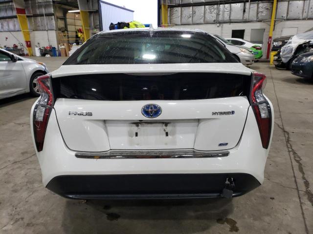 JTDKARFU8G3016041 - 2016 TOYOTA PRIUS WHITE photo 6