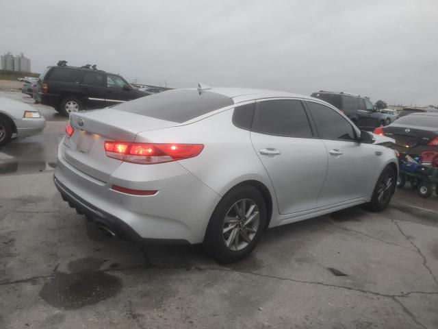 5XXGT4L34KG285032 - 2019 KIA OPTIMA LX SILVER photo 3