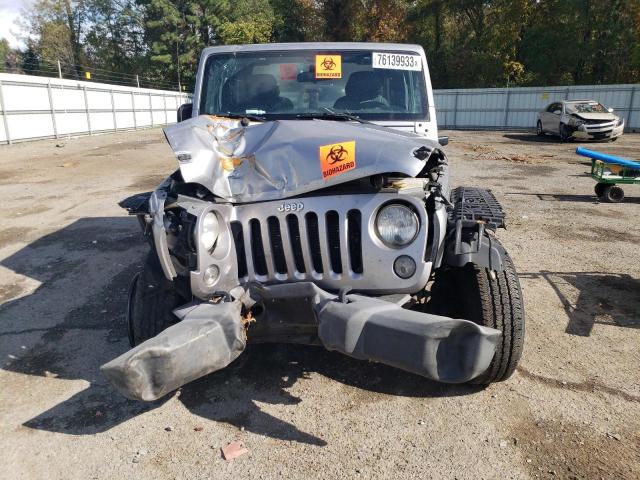 1C4AJWAG9HL658488 - 2017 JEEP WRANGLER SPORT SILVER photo 5