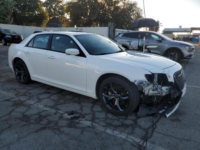 2C3CCABG2NH236614 - 2022 CHRYSLER 300 S WHITE photo 4