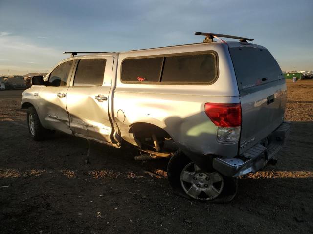 5TFHY5F12CX258749 - 2012 TOYOTA TUNDRA CREWMAX LIMITED SILVER photo 2