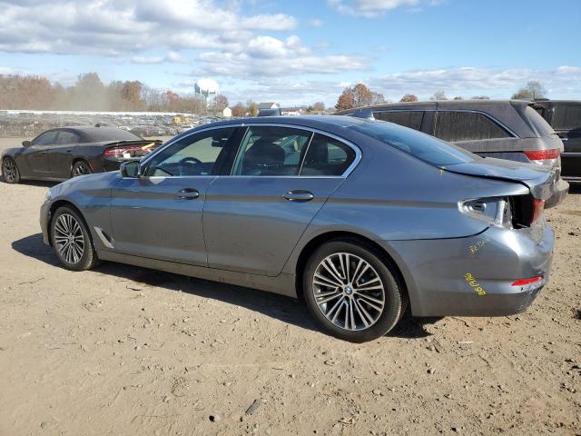 WBAJA7C59KG909654 - 2019 BMW 530 XI GRAY photo 2