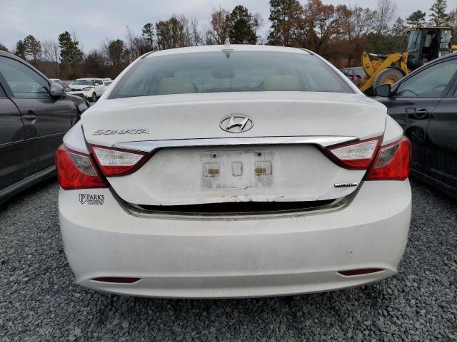 5NPEC4AC8BH228363 - 2011 HYUNDAI SONATA SE WHITE photo 6