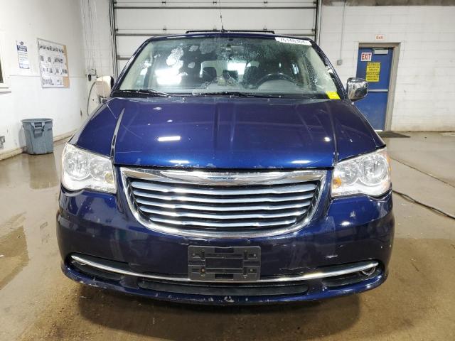 2C4RC1CGXDR569575 - 2013 CHRYSLER TOWN & COU TOURING L BLUE photo 5