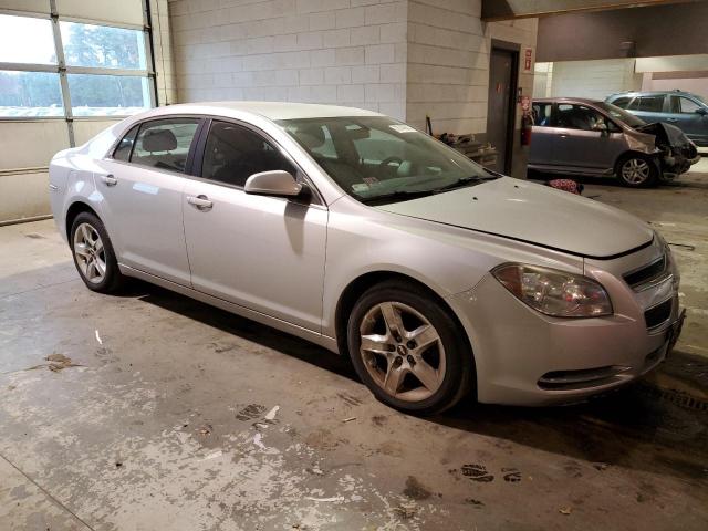 1G1ZC5EB4AF275481 - 2010 CHEVROLET MALIBU 1LT 银色 照片 4