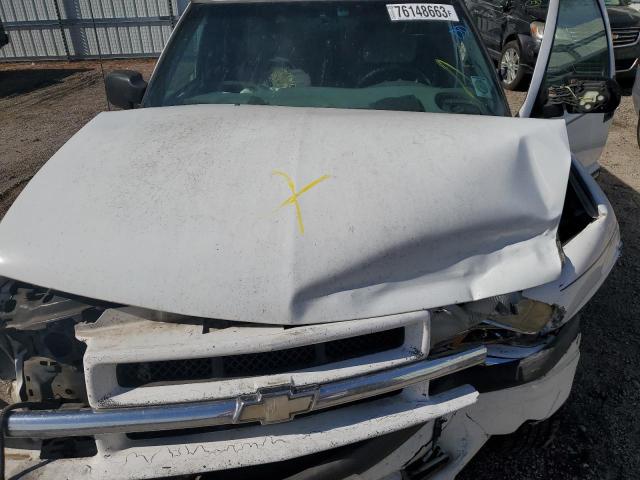 1GNCS13W3Y2268285 - 2000 CHEVROLET BLAZER WHITE photo 11