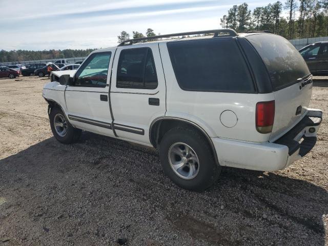 1GNCS13W3Y2268285 - 2000 CHEVROLET BLAZER WHITE photo 2