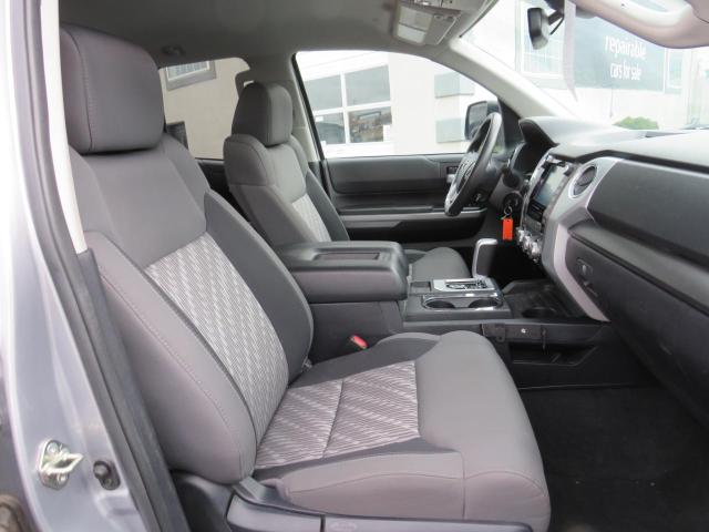 5TFUY5F19LX908515 - 2020 TOYOTA TUNDRA DOUBLE CAB SR/SR5 SILVER photo 5