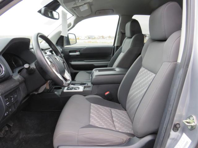 5TFUY5F19LX908515 - 2020 TOYOTA TUNDRA DOUBLE CAB SR/SR5 SILVER photo 9