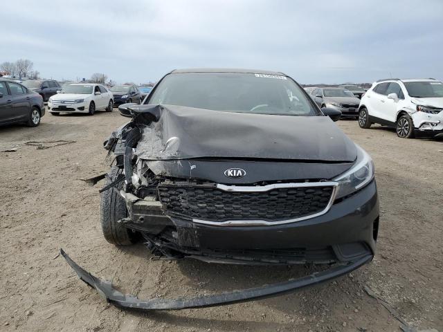 3KPFK4A76JE225944 - 2018 KIA FORTE LX BLACK photo 5