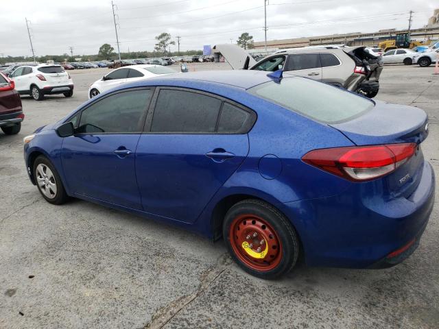 3KPFK4A79HE115111 - 2017 KIA FORTE LX BLUE photo 2