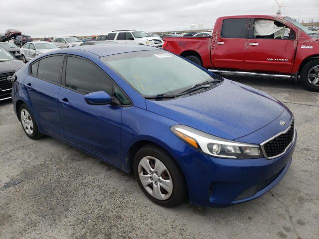 3KPFK4A79HE115111 - 2017 KIA FORTE LX BLUE photo 4