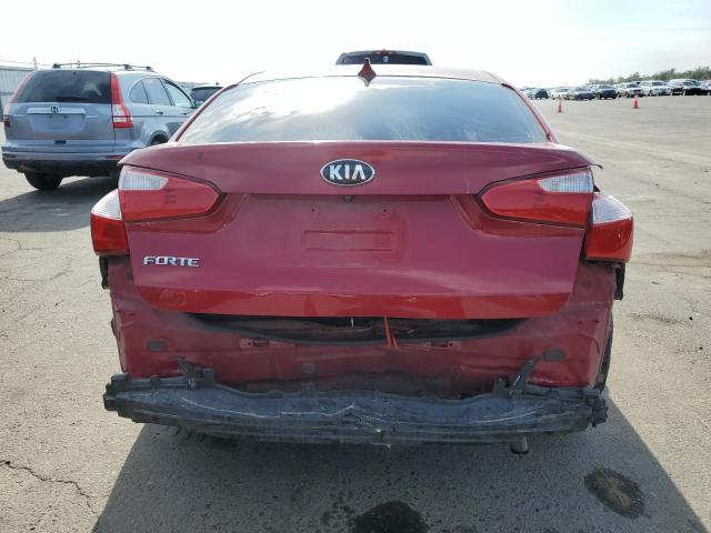 KNAFX4A62G5558619 - 2016 KIA FORTE LX RED photo 6