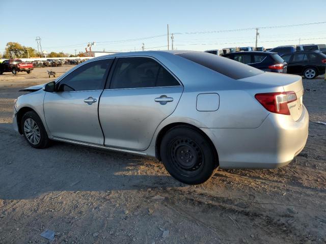 4T4BF1FK0ER426598 - 2014 TOYOTA CAMRY L SILVER photo 2