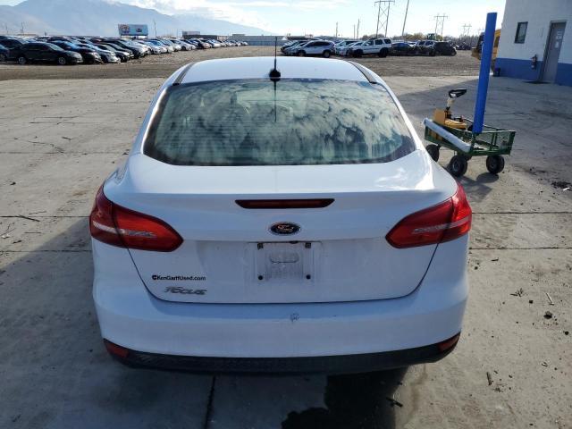 1FADP3E23JL260908 - 2018 FORD FOCUS S WHITE photo 6