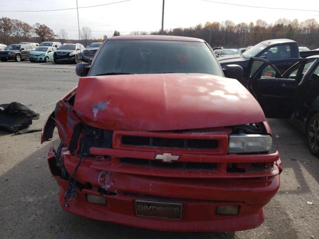 1GNCS18W82K233516 - 2002 CHEVROLET BLAZER RED photo 5