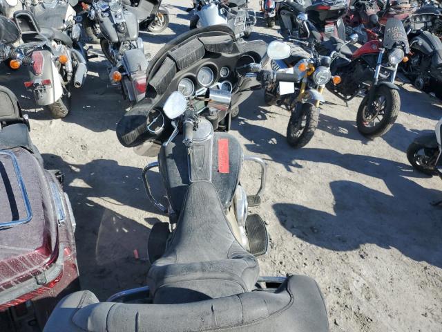 1HD1FCW156Y686436 - 2006 HARLEY-DAVIDSON FLHTCUI 黑色 照片 6