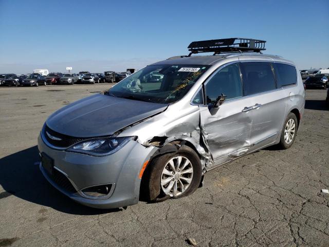 2C4RC1BG0JR210667 - 2018 CHRYSLER PACIFICA TOURING L SILVER photo 1
