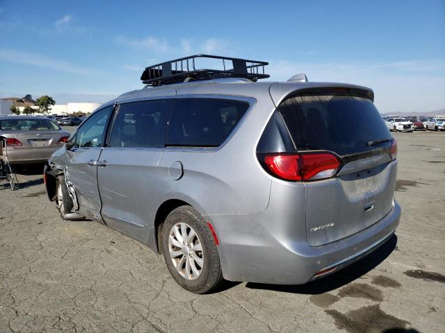 2C4RC1BG0JR210667 - 2018 CHRYSLER PACIFICA TOURING L SILVER photo 2