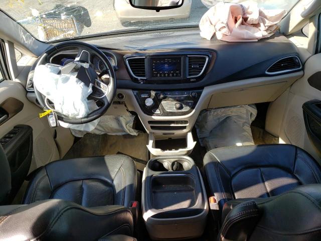 2C4RC1BG0JR210667 - 2018 CHRYSLER PACIFICA TOURING L SILVER photo 8