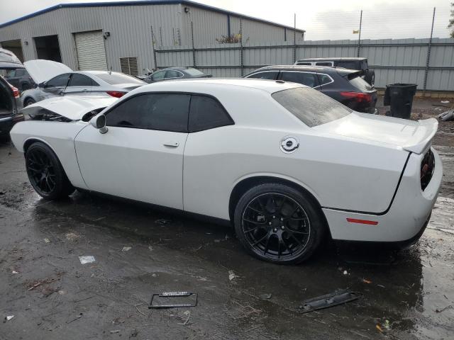 2C3CDZJG9NH105886 - 2022 DODGE CHALLENGER GT WHITE photo 2