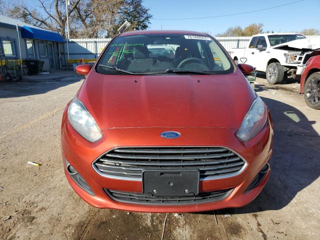 3FADP4EJ0JM115210 - 2018 FORD FIESTA SE ORANGE photo 5