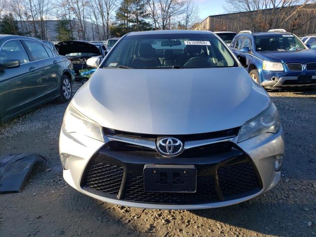 4T1BF1FK3GU256556 - 2016 TOYOTA CAMRY LE SILVER photo 5