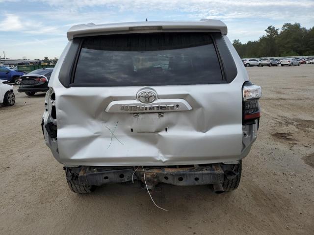 JTEBU5JRXG5336576 - 2016 TOYOTA 4RUNNER SR5/SR5 PREMIUM SILVER photo 6