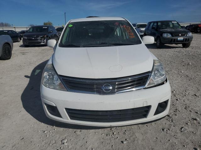 3N1BC1CP0BL450819 - 2011 NISSAN VERSA S WHITE photo 5